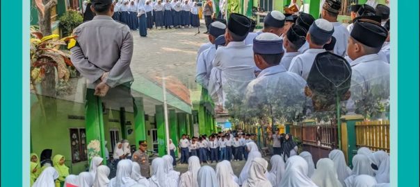 UPACARA BENDERA BERSAMA BAPAK KAPOLSEK KEBONARUM